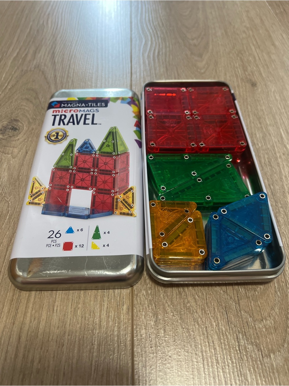 Magna-Tiles Travel Set (26pc)